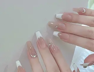 ネイル D-BEAUTY Nailsalonのネイルデザイン