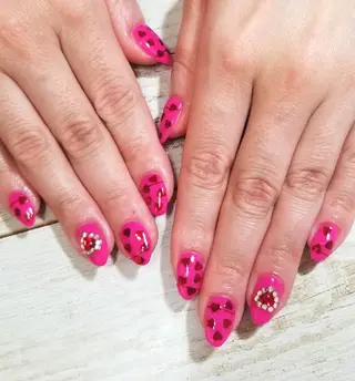 ネイル nijiiro🌈 サトウのネイルデザイン
