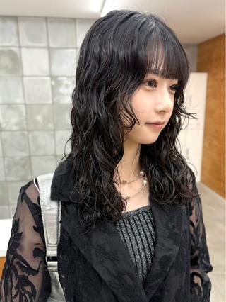 セミロング パーマ tuco 森田浩平のヘアスタイル