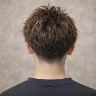 ショート メンズ カラー 🔥パーマお任せ🔥 QUATRO片岡のヘアスタイル