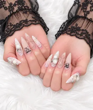 ネイル Luna nail_Royalのネイルデザイン