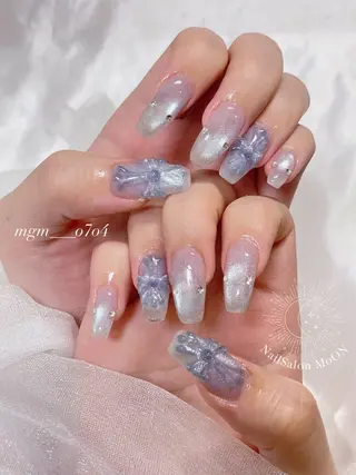 MoON...❤︎ MeGuのネイルデザイン