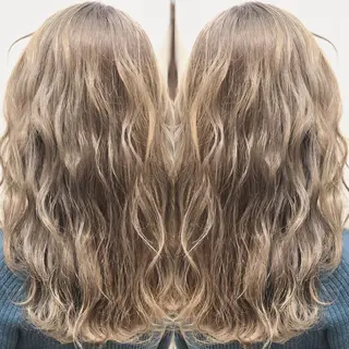 セミロング BREK 袋井店のヘアスタイル