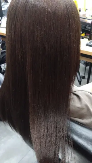 ロング 顔周りカットレイヤー 髪質改善 くまーのヘアスタイル