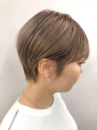 ショート カラー 関 京磨のヘアスタイル
