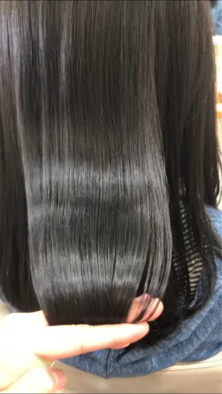 ロング CALM HAIRのヘアスタイル