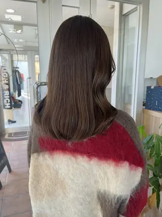 ミディアム 荒川泰輝/オリーブ カラー/透明感カラーのヘアスタイル