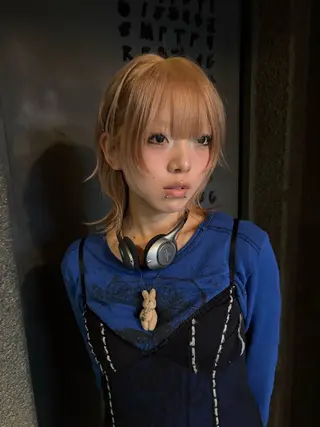 ミディアム 山下 夏季のヘアスタイル