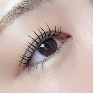 マツエク・マツパ AOI🎀 顔周り カット/透明感カラーのマツエク・マツパデザイン