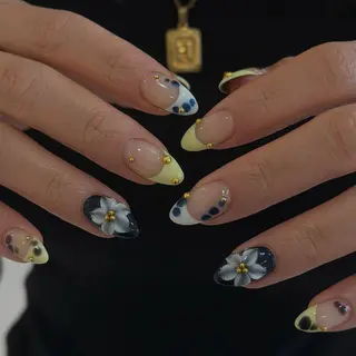 ネイル MIU @306.211のネイルデザイン