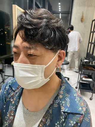 パーマ メンズ 似合う髪型見つけます AYAKAのヘアスタイル