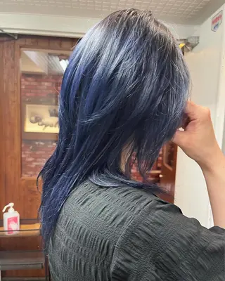 セミロング カラー 眞壁 華子のヘアスタイル