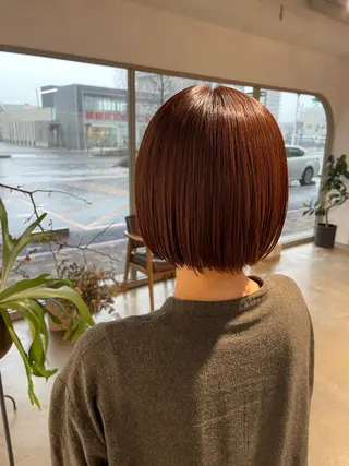ショート カラー タケウチ サトミのヘアスタイル