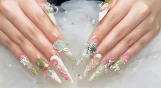 ネイル WO MIAO💎のネイルデザイン