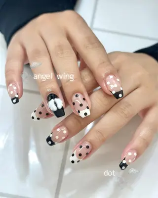 ネイル Elegancia. Hiromiのネイルデザイン