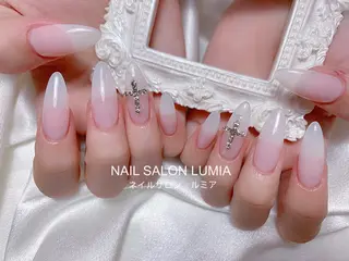 ネイル ネイルサロン ルミア Lumia 店長施術のネイルデザイン