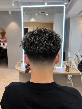 カラー パーマ メンズ YUYA / 艶髪ブリーチのヘアスタイル