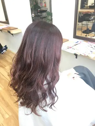 ロング カラー 神田 菜々子のヘアスタイル