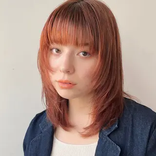 ミディアム カラー あやめ【顔まわり/レ イヤー/柔らかカラ】のヘアスタイル