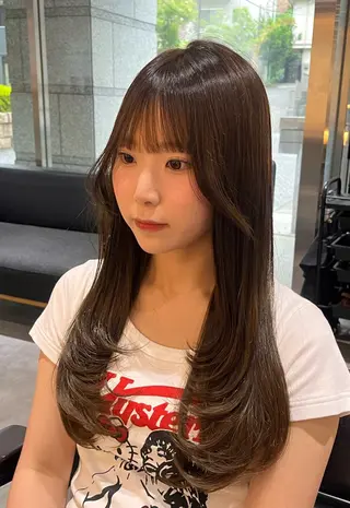 ロング ロングカット/ うる艶カラー/ユイのヘアスタイル