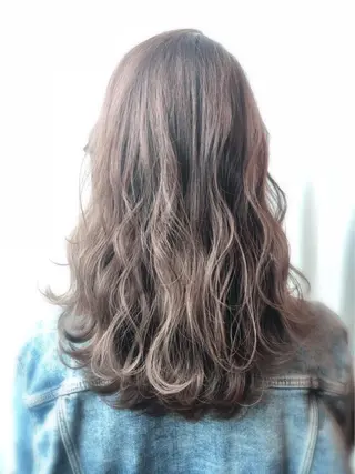 ミディアム カラー 岩崎 よしの /BRAT/築地口のヘアスタイル
