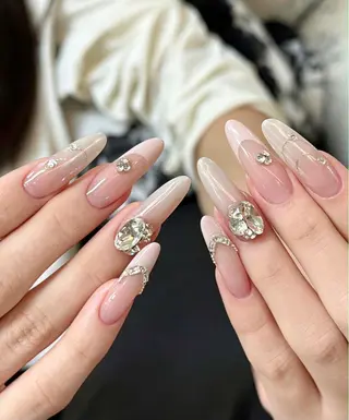 ネイル Genie Mika Nailsのネイルデザイン