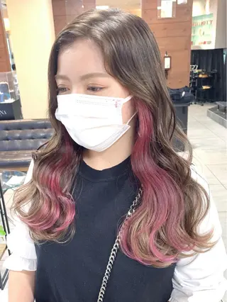 ロング レイヤー/艶髪カラー 森本くるみのヘアスタイル