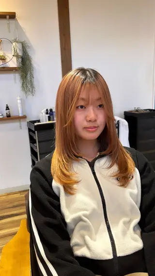 セミロング 菊池 純香のヘアスタイル
