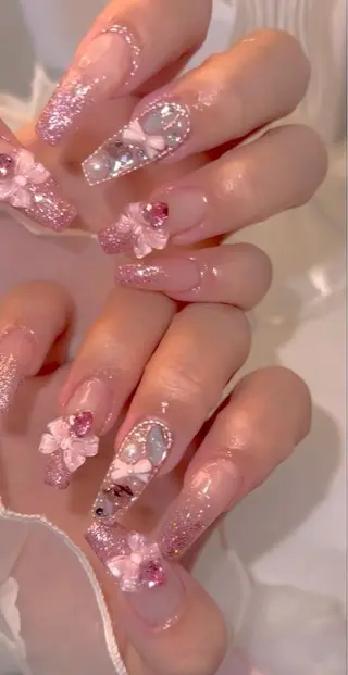 ネイル YURI NAILのネイルデザイン