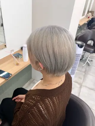 ショート カラー 赤みゼロ/透明感 カラー🌿KANTAのヘアスタイル