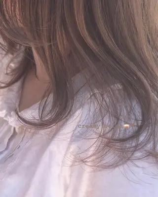 セミロング カラー yajima Moemiのヘアスタイル