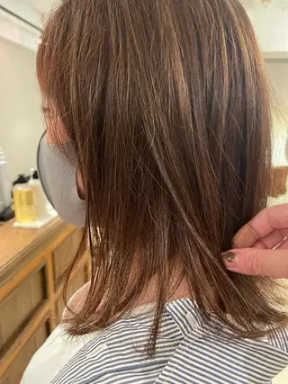 ミディアム カラー 鎌田 愛のヘアスタイル