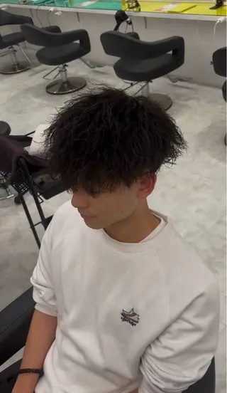 ショート パーマ 頭身浴ヘッドスパ🌿 艶カラー/ヒロトのエステ・リラクイメージ