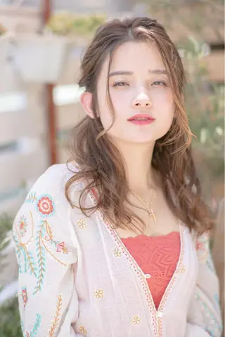 セミロング カラー パーマ ヘアアレンジ メンズ キッズ ネイル マツエク・マツパ premier modelsのヘアスタイル