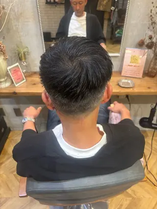 メンズ アシスタント YASUTOのヘアスタイル