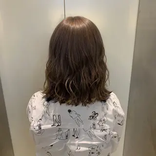 カラー 天野 利咲のヘアスタイル