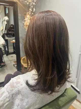 ミディアム カラー フクウラ ミホのヘアスタイル