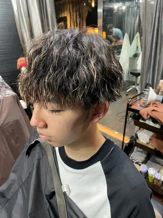 ショート 山本 雅由のヘアスタイル