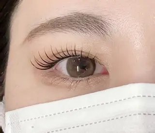 パーマ eyenico 梅田のマツエク・マツパデザイン