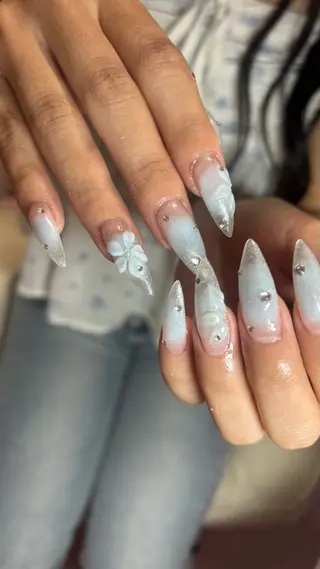 ネイル Nailstudio Hulmのネイルデザイン