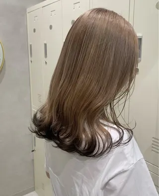 ミディアム カラー regalo Acari🍎のヘアスタイル