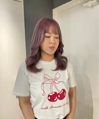 ミディアム カラー 平井 よし乃のヘアスタイル