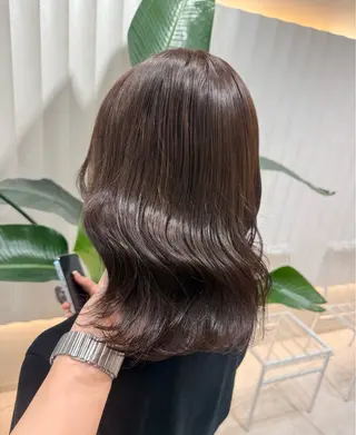 ロング カラー ラベンダー💜 グレージュ🩶のヘアスタイル