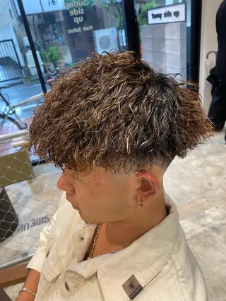 パーマ メンズ 🌴パーマオタク🌴 長谷川　諒佑🌈のヘアスタイル