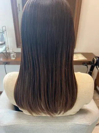 カラー Emma 吉田のヘアスタイル