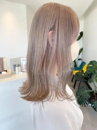 セミロング カラー AIRI🦋ブリーチ /レイヤー🦋のヘアスタイル