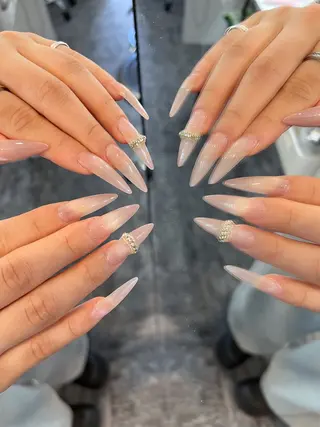 ネイル Sora  Nail 長さ出し専門店のネイルデザイン