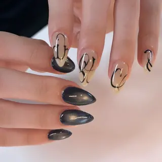 ミディアム 🦋Nail Amo🦋のネイルデザイン