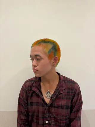 カラー 池田 陽喜のヘアスタイル