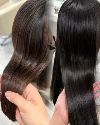 セミロング LOMARLIE / yunaのヘアスタイル